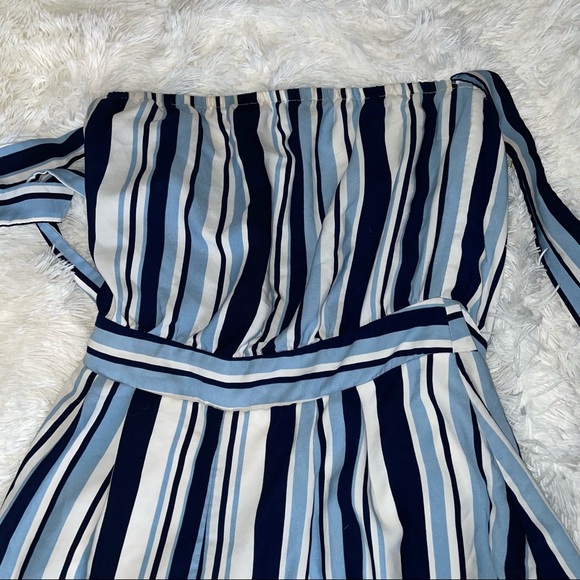 Summer romper / size medium - Picture 3 of 3